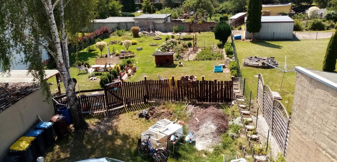Kleine 1-Raum-Ferienwohnung Mit Hohem Komfort Teuchern Exteriér fotografie